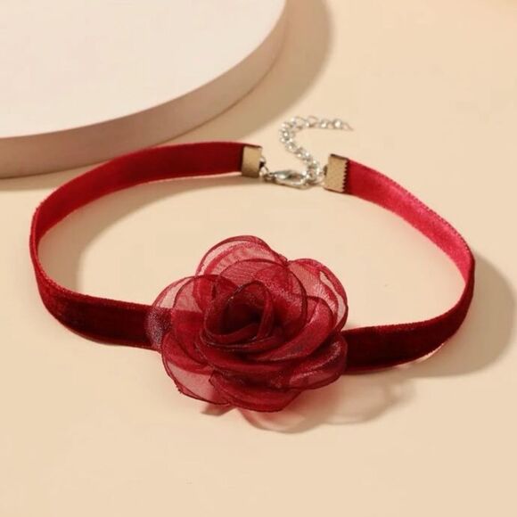 None Jewelry - Y2K Vamp Rose Floral Balletcore Regency Goth Victorian Burgundy Velvet Choker S